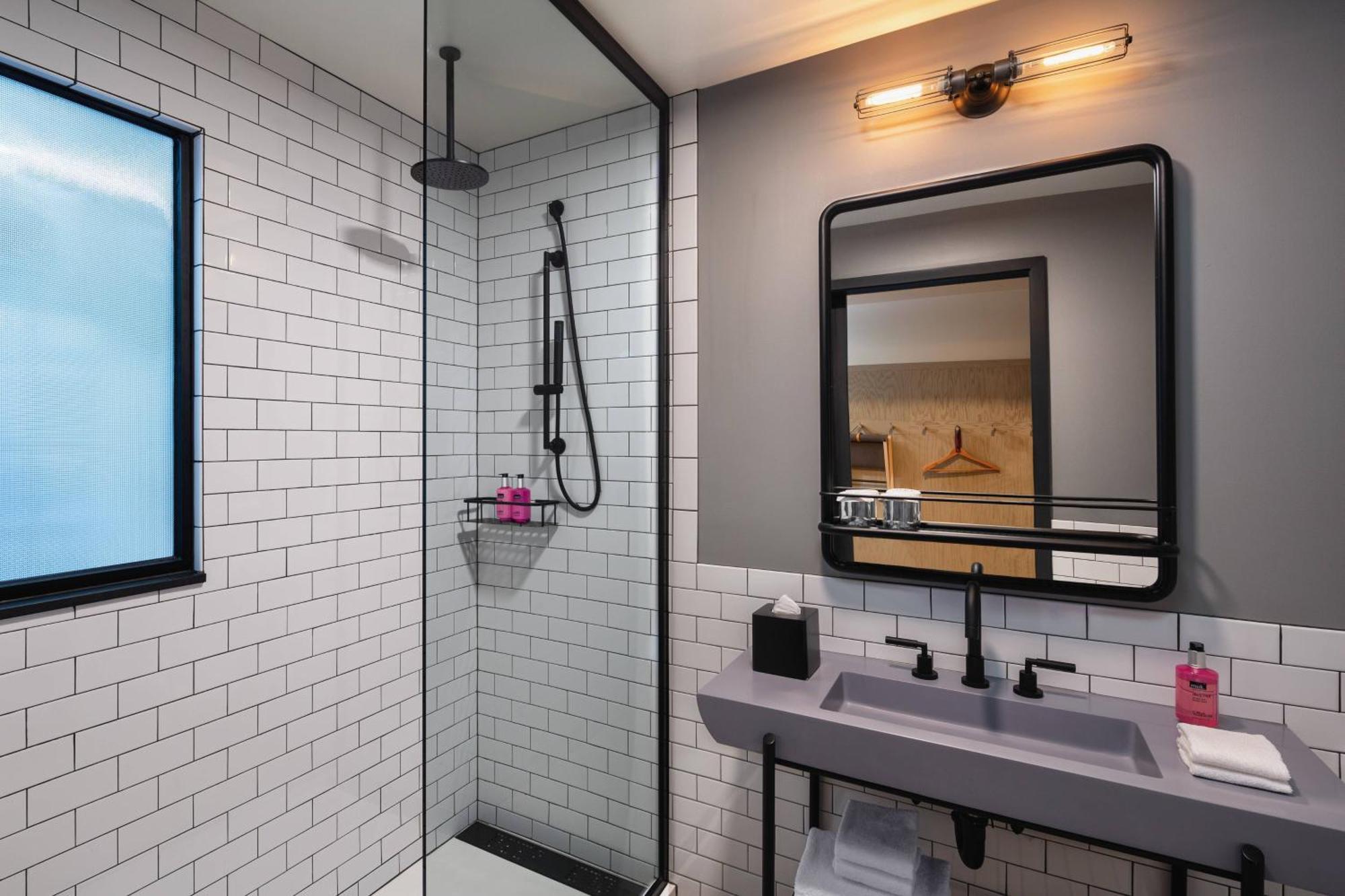 Moxy Minneapolis Downtown Exterior foto